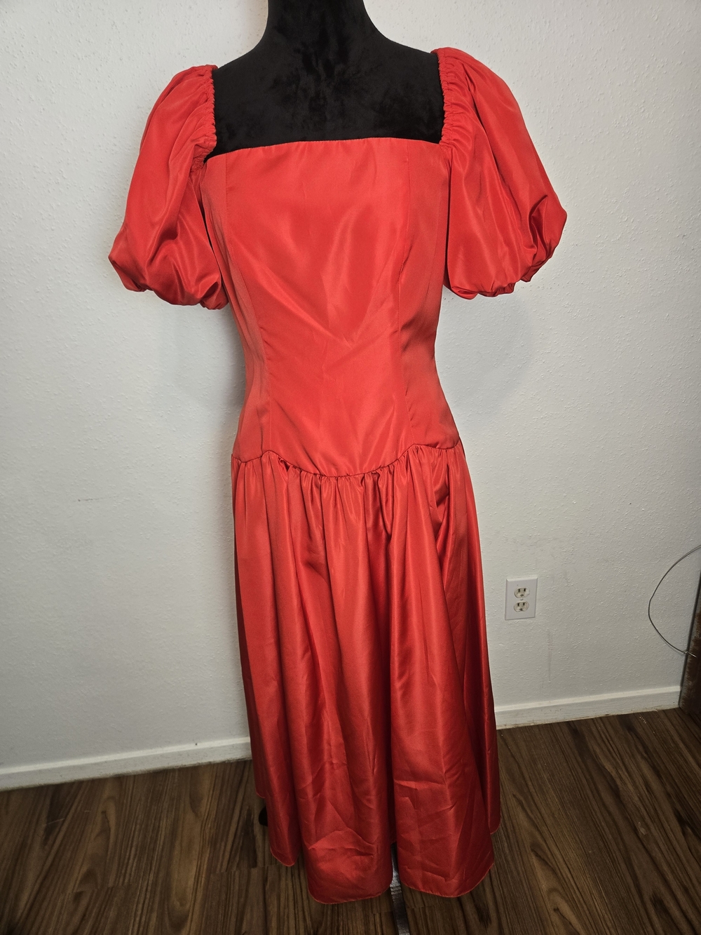 Red Puff Sleeve Prom Vintage '80S Dress